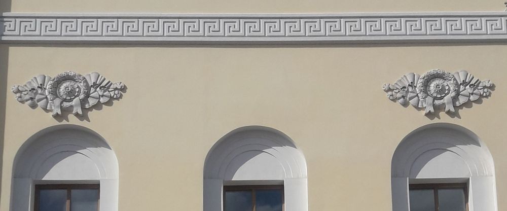 Маросейка, 11/4с1. Фасадный декор - Старая Москва с Дмитрием Линдером Маросейка, 11/4с1. Фасадный декор