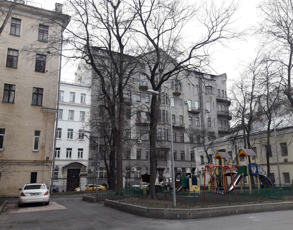 Кривоколенный переулок, 14. Со двора дома Бари - Старая Москва с Дмитрием Линдером Кривоколенный переулок, 14. Со двора дома Бари