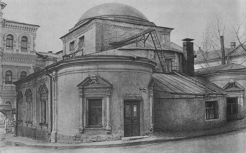 Лубянский проезд, 9с2. Обезглавленная церковь со двора - Старая Москва с Дмитрием Линдером Лубянский проезд, 9с2. Обезглавленная церковь со двора
